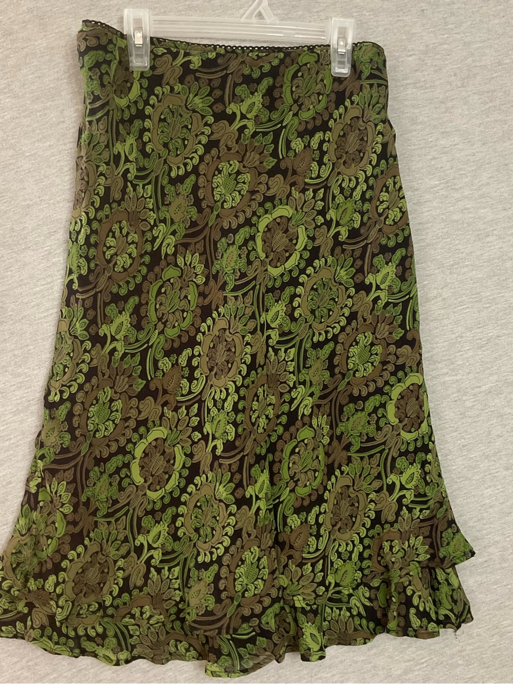 Vintage Y2K Style & Co. Olive Green Paisley. Midi Skirt - Picture 3 of 5